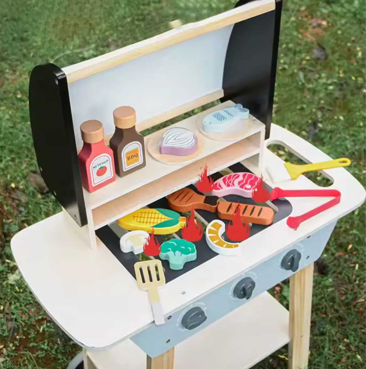 BBQ_TRUCK - Little Aron
