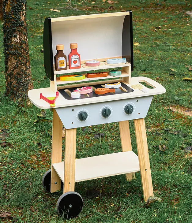 BBQ_TRUCK_Outside - Little Aron